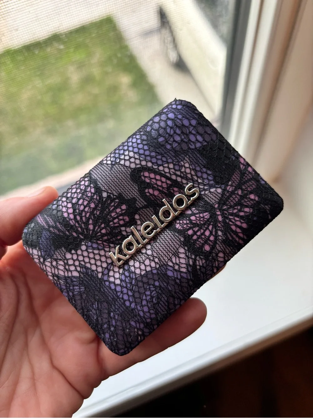 Kaleidos blush new w/o box